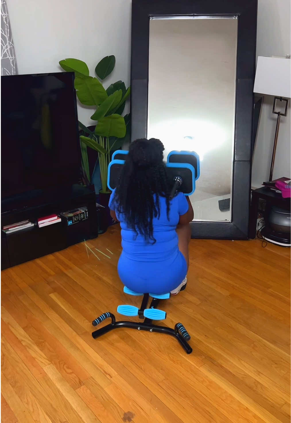 Building a home gym on a budget? This deep squat + sit-up machine is a total body game changer! The 88 lb dumbbell/barbell set? Sold out 💀 But don’t stress — the other weight options are still in stock  Snag your set before they’re gone too! #TikTokShopFinds #HomeGymSetup #MerachFitness #GluteWorkout #AdjustableDumbbells #SquatMachine #AffordableFitness #HomeWorkoutGear #GymTok #StrengthTraining #WeightLossJourney #TikTokMadeMeBuyIt #tiktokshopcreatorpicks 