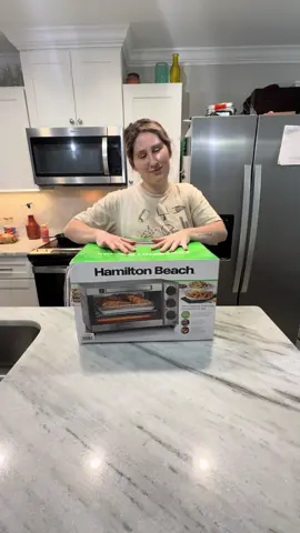 You know you’re an adult when appliances make you happy 😝  #toasteroven #hamiltonbeach #MomsofTikTok #momlife #newappliance 