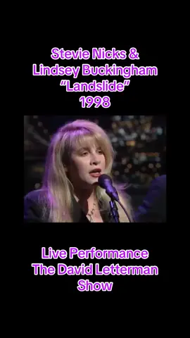 #stevienicks #lindseybuckingham #landslide #guitar #musictok #sing #singtok #duet #fleetwoodmac #femaleartist #number1song #liveperformance #davidletterman #tvshow 