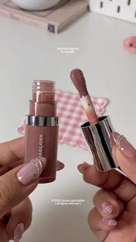 obsessed with this lipgloss ?✨ #issycosmetics #issyhydragloss #cowgirl #lipgloss #maragatchalian 