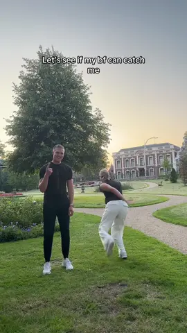 🚨🚔👮@Sem van Dijk #police #Running #boyfriend #trend #boyfriendchallenge (Dan hoorde je me gil nog geen eens…)