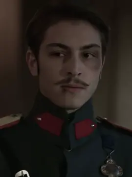 كل يوم حبي يزيد إلك  #borankuzum #teğmenleon 