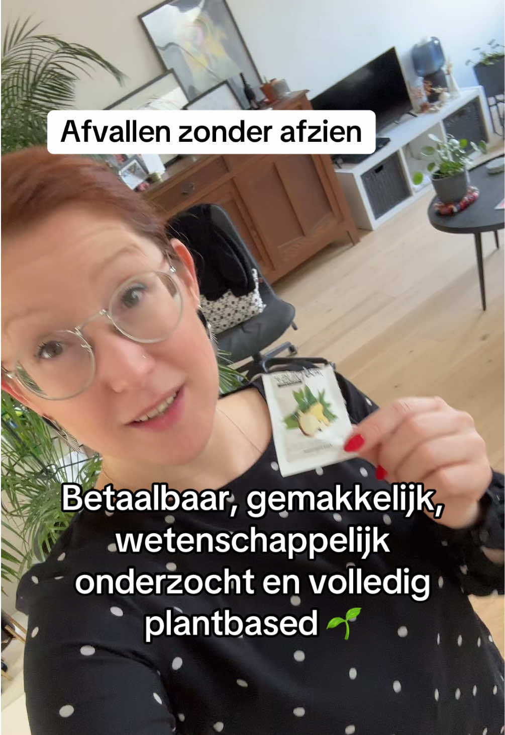 Val gemiddeld 5 kilo af met Control your body challenge. 3 zakjes per dag en gratis een voedingsplan en ondersteuning. Start samen met ons op 11 of 18 augustus💥 🌱 Bestel via link in Bio 🌱 Volg mij 🌱 Reageer “start” als je besteld hebt #afvallenzonderdieet #afvallenzonderhonger #opgeblazenbuik #opgeblazengevoel #natuurlijk #bloating #vetverbranding #transit #gewichtsbeheersing #gezondafvallen