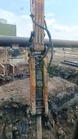 #foryoupage #constructionworker #excavatorlife #operator_excavator #operator_excavator #plant_operator#heavyequipment #excavator #kenyantiktok #isaacexcavator #excavator 