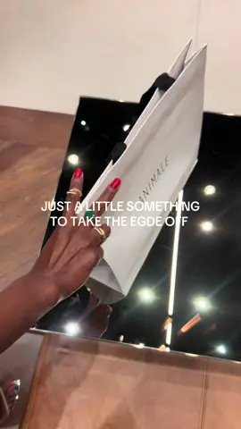 Era só uma sacola da Animale agora… #Animale #FashionTiktok #Moda #Hopecore