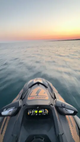 🌅