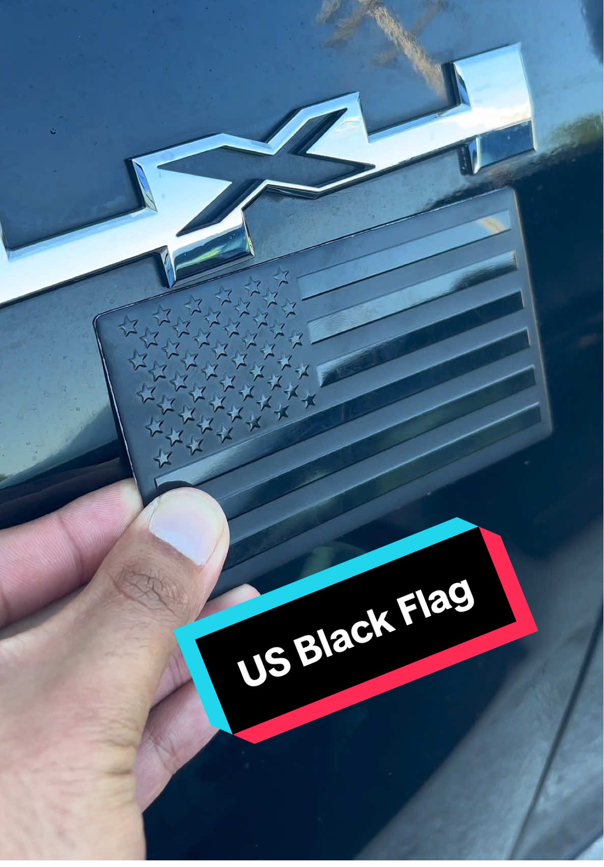 US Flag #blacktrucks#usametalsigns #americanflag #emblem #emblem3d #decal #decals #accessories #caraccessories #sticker #stickers #truck #carslover #jeepwrangler