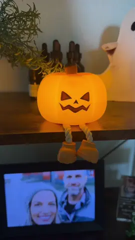 Summerween is here! #pumpkin #nightlight #halloween #summerween #musthaves #kids #tiktokshop #tiktokmademebuyit #tiktokshopcreatorpicks #decor 