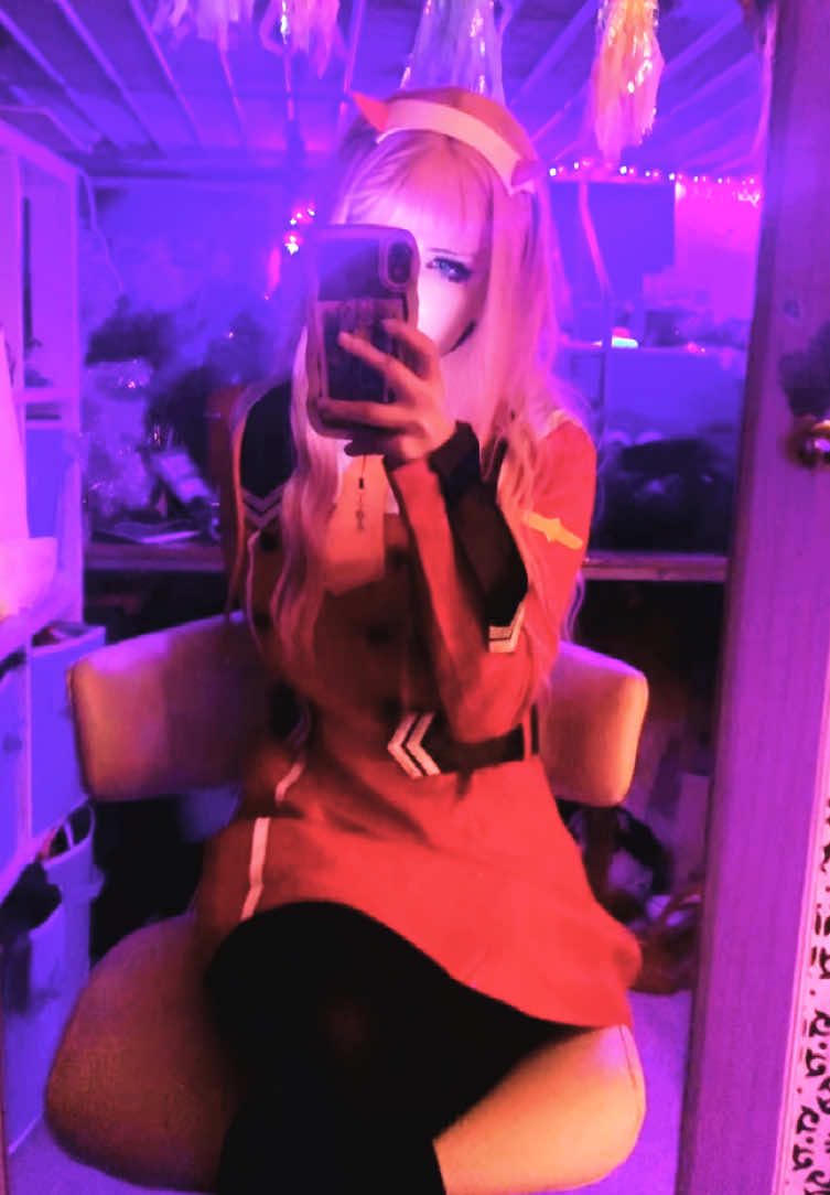 I hate being stupid. (Please consider checking out my links and supporting me! It keeps me cosplaying knowing people actually want more content.) #zerotwo #darlinginthefranxx #zerotwocosplay #cosplaygirl #darlinginthefraxx 