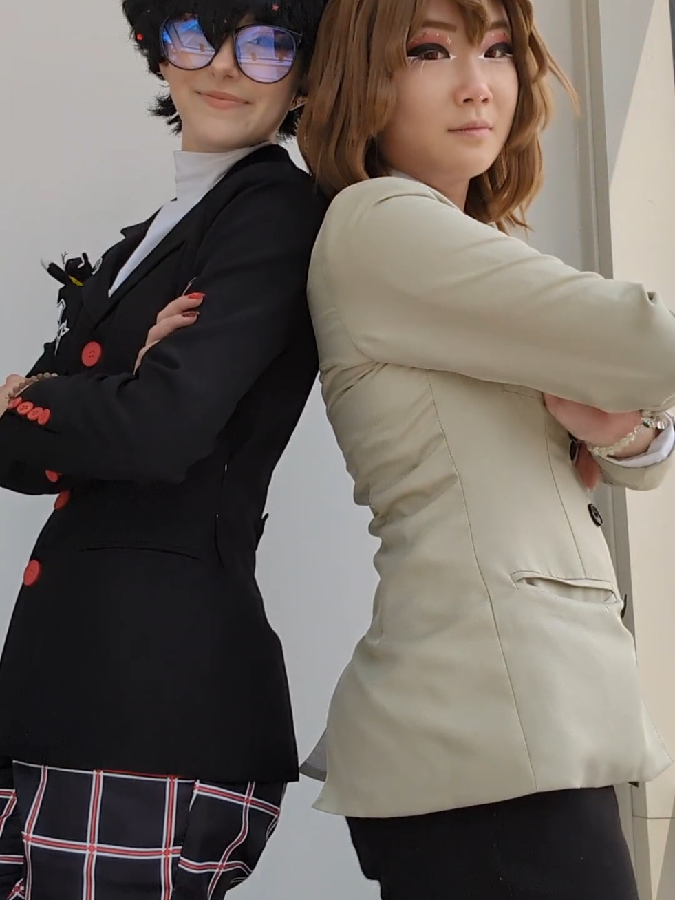 Shuake at Otakon!! HOORAY 🎉🎉 . Akechi:@☆◖ Neo ◗☆  . #renamamiya #renamamiyacosplay  #goroakechi #goroakechicosplay #persona5 #persona5royal #persona5cosplay #persona5royalcosplay #shuake #shuakecosplay #otakon #otakon2025 