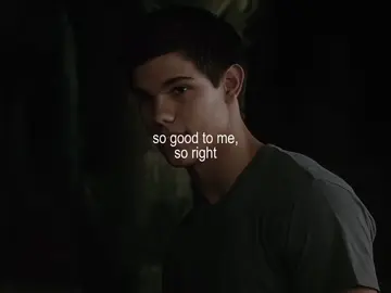 #TAYLORLAUTNER:: Esclareço, com a devida solenidade que o caso exige, que o presente compilado audiovisual não diz respeito à ilustre ficção Bella & Jacob, mas sim ao cidadão Taylor Lautner em sua forma humana. A trilha sonora, por sua vez, é uma carta de arrependimento assinada por Taylor Swift, cuja destinatária emocional atende pelo nome de… Taylor Lautner. Sim, foi ela quem terminou. Sim, ela se arrependeu. Sim, isso é sobre ele. Obrigada pela atenção. || #fyp #viral #twilight #jacobblack #taylorswift #backtodecember 