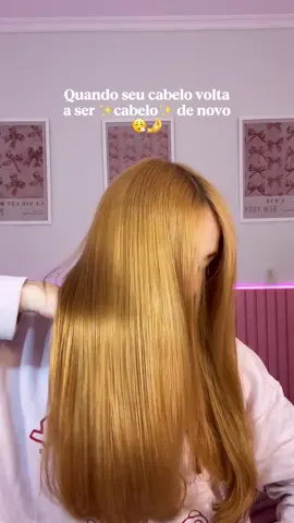 Quando meu cabelo está super danificado e precisando de um SOS, só tem uma linha que consigo pensar: Absolut Repair Molecular de @L’Oréal Professionnel ✨🤌😮‍💨 Ela penetra na estrutura molecular dos fios recuperando até 2 anos de danos 😱 #CuidadosComOsCabelos #AbsolutRepairMolecular Publi