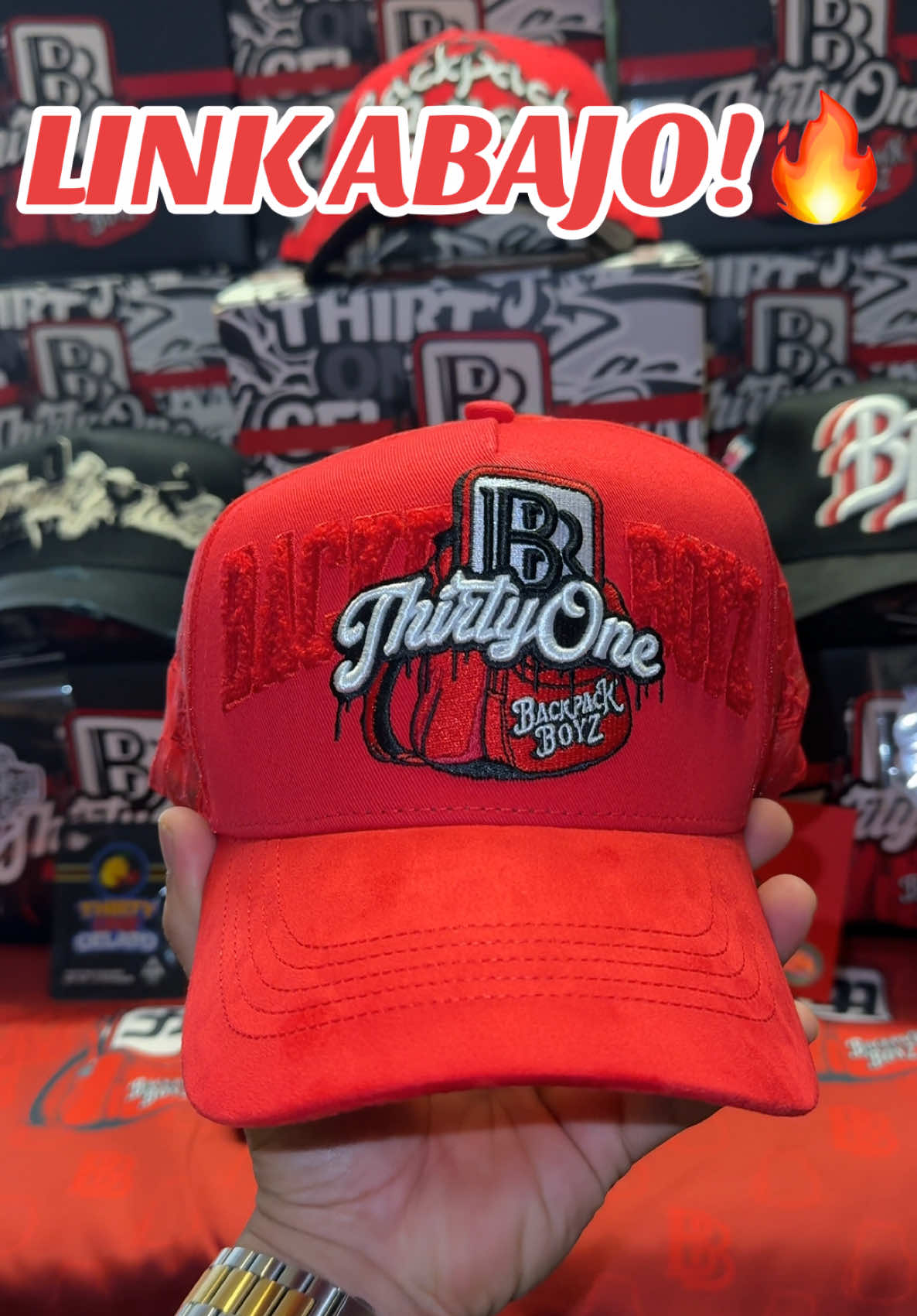 31 HATS X BACKPACKBOYZ COLLAB CON CAJA!🔥🔥🔥 LINK ARRIBA! 🫡📦📥 @ThirtyOne Hats  #gallofino #culichi #dandyhats #jchats #snapback #gorras #mexico #corridostumbados #pesopluma #nataelcano #hustle #losangeles #miami #corridos #fuerzaregida #fyp #foryoupage #31hats #losangeles #viralvideo #corridostumbados #corridostumbados!• #nataelcano #mexico #mexicantiktok