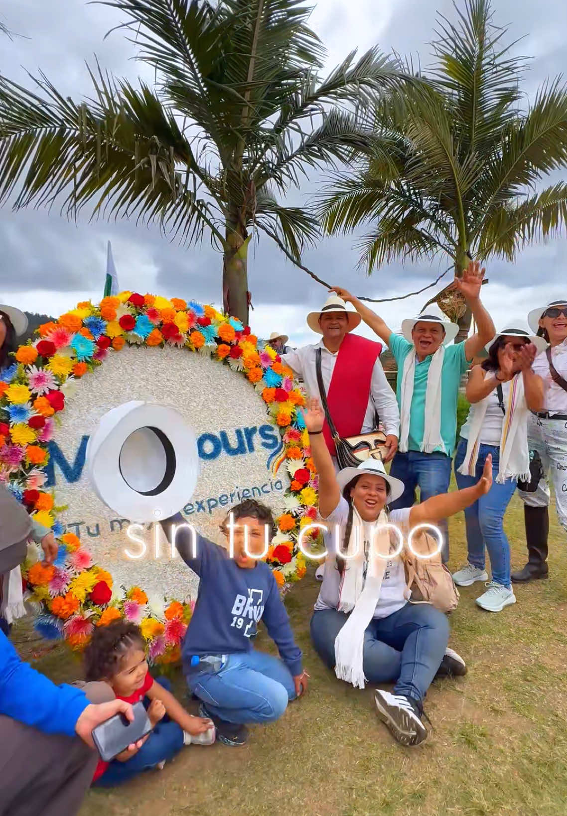 El tour silletero 🤩 el infaltable en estas ferias 🥰 #toursilletero #feriadeflores #medellin