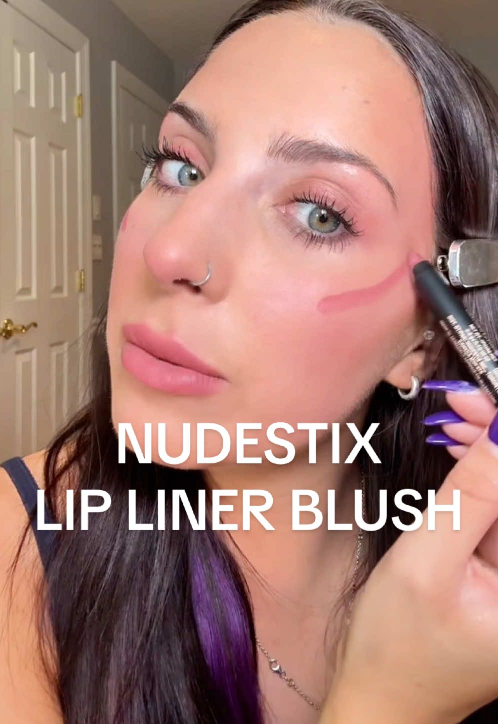 lip liner as blush is a GAMECHANGER! We love a Multiuse product around here to save time, $, and effort!! Wearing shade “sunkissed pink” @Nudestix  #nudestixpartner #intenselipandcheek #lipliner #blush #creamblush #makeuphacks #makeuphack 