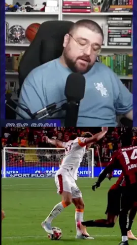 HTalks Galatasaray'ın ikinci penaltı pozisyonu doğru.  #htalks #penaltı #galatasaray