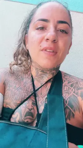 quebrei o branço gente manda melhoras pra mim 
