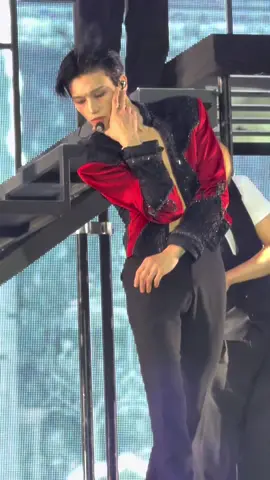 almost 2 weeks since ateez in chicago 🥺  #ateezinchicago #wooyoung #fyp 