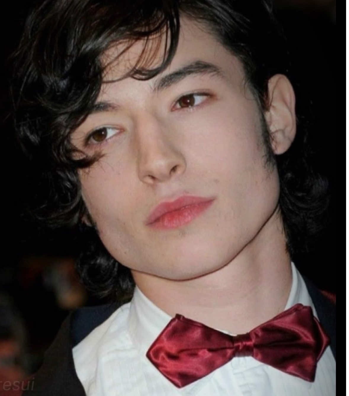 bro looks like a evil vampire😭 #ezramiller#looksmaxing#fyp #flash#jordanbarret#edit