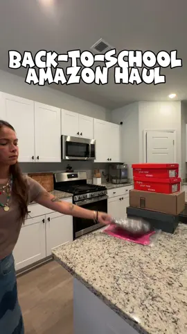 Allll linked on my LTK! Click the link in my bio! 💕💕🫶🏼  #teacher #amazonhaul #teachersoftiktok #teachertok #teacheroutfits #amazonfashion #teacherootd 