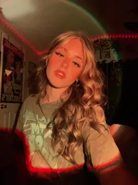cmondontleavemeitcantbethateasy #wlw #fyp #wlwtiktok 
