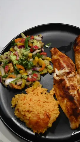 Come make dinner with me as a certified nutritionist #fyp #trending #Fitness #wellness #nutrition #gym #GymTok #protein #Recipe #fish #delicious #healthy #health 