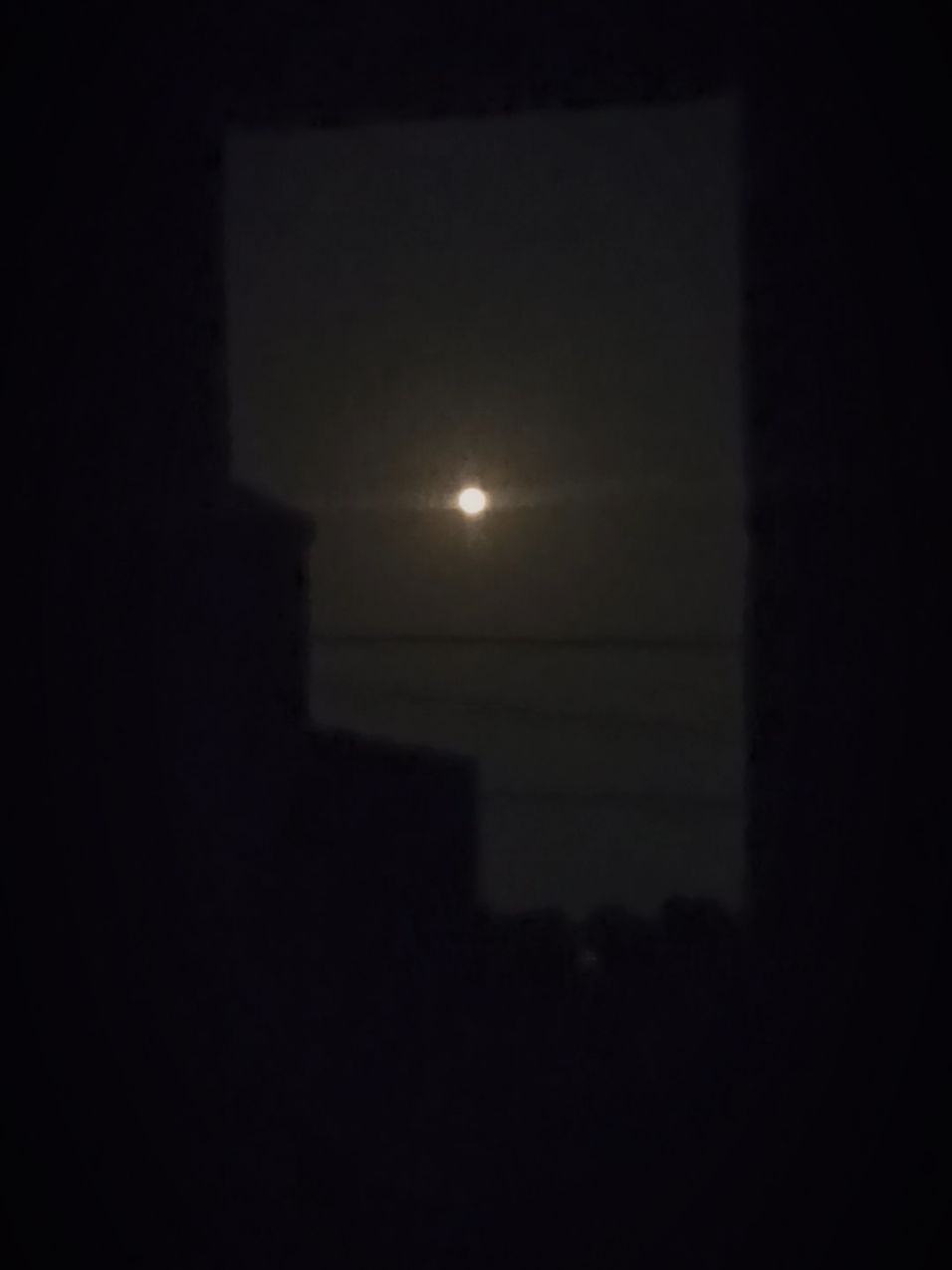 Last Night Bed View.. 🛏️ 🛏️ 🪟 🪟  #banigala_islamabad 