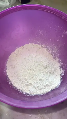 All yall over here baking have me on baking tiktok so I had to make our favorite cookies 🤤