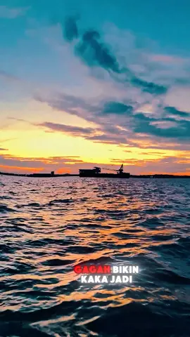 senja laut balikpapan JJ TABOLA BALE | #tabolabale  #jj #lautbalikpapan  #fyp  #tren 