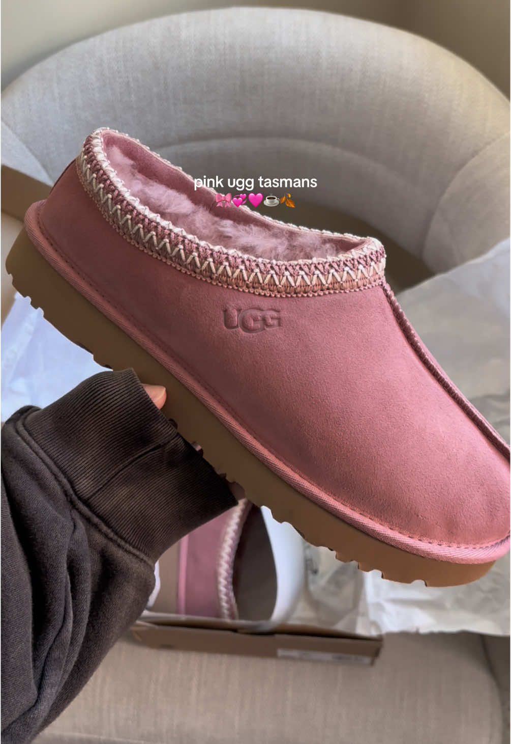 fall uniform  #pink #pinkfinds #uggs #pinkuggs #pinktasman #uggtasman #Uggtasmanslippers #tasmanslippers #fyp #cutefinds 