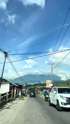 #sumaterabarat #sumbarrancak #pesonasumbar #fyp #vibes #sumbartiktok #hiddengems #exploresumbar #minangtiktok #fypminang #alam #wisatasumbar #sumbar #bukittinggi #rayola 