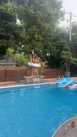 #fails #poolparty #sorrybass