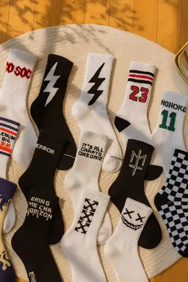 Salah satu obat ganteng 😎 kaos kaki Oldschool 🔥 #outfitideas #outfitinspiration #kaoskakioldschool 