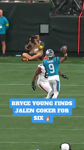 looking very comfortable out there 😤 #bryceyoung #carolina #panthers #nfl