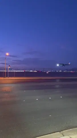 Las vegas airport  #lasvegas #viral #fyp #city 