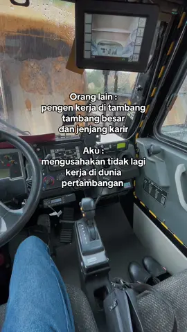 selain resiko kerja yg besar berbagai macam penyakit juga menanti #fyptambang #storytambang #tambangbatubara #tambang #operator #fyp #fypシ 