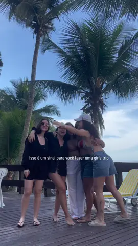 Não pensa duas vezes não, amiga!  Já marca sua viagem com as amigas aqui nos comentários 😎☀️👙🌊  #girlstrip #amigas #viagem #brasil 