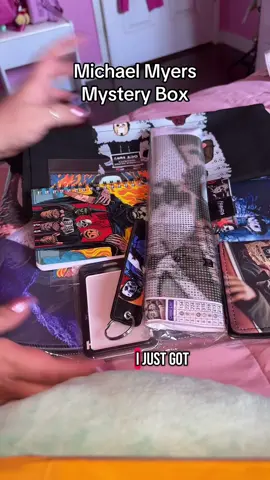 @fanmeny.shop6  Michael Myers themed mystery ball gift box! So many awesome goodies for Halloween! 🎃 #halloween #michaelmyers #halloweenmysterybox  #unboxing #mysterybox  