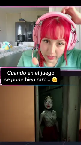 Y la señora insistía y seguía 😏💋 #gaming #stream #GamerGirl #whosatthedoor #horrorgame #kiss #besito