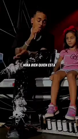 OZUNA | UNA FLOR mira bien quien está tocando tu puerta....  #ozuna #unaflor #music  #videoviral #canciones #paratii #parat #cancionesconletras🍷🎧 #paratiiiiiiiiiiiiiiiiiiiiiiiiiiiiiii 