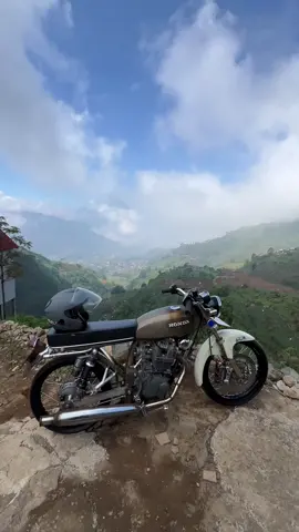 morning person #unyilSEBE #boyolali #cb125se #cbdwonsize #fyp 