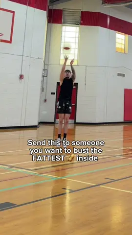 Send this to someone you wanna… 😯 #sportstiktok #basketball #bballtiktok #hooper #fyppp 
