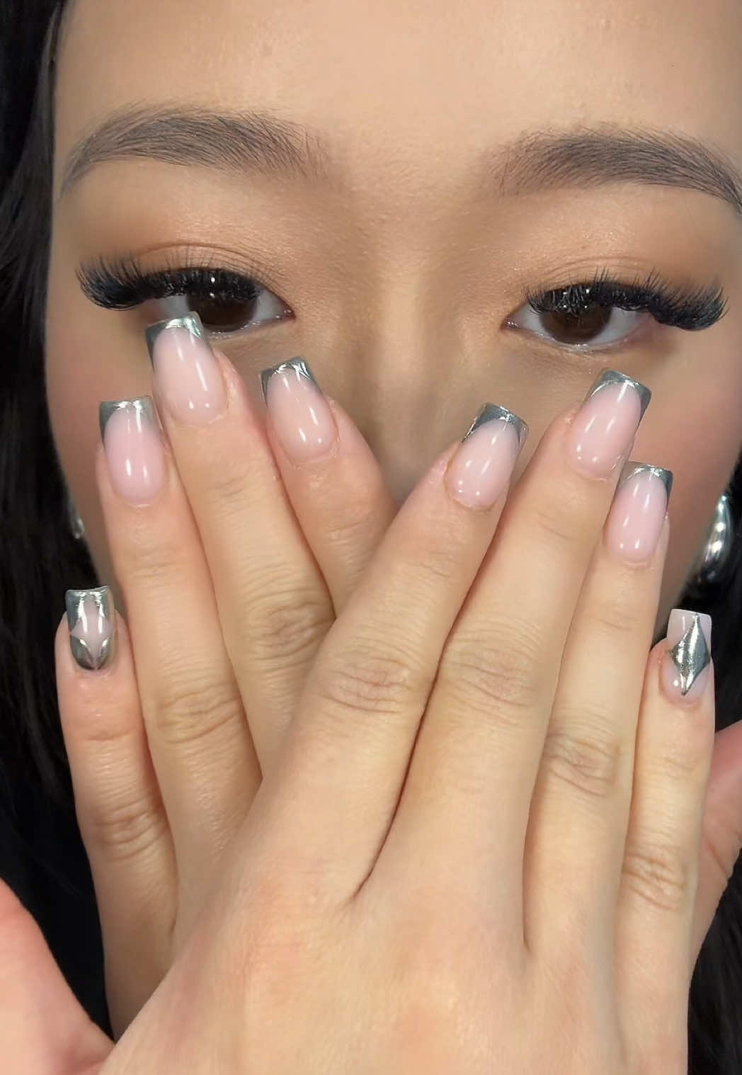 Another nail transition video hehe #nailtransition #chromenails #chromefrenchtip #silvernailinspo #shortnailinspo 