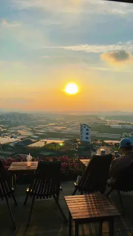 Một chiếc Hoàng Hôn Đà Lạt #Loicuagio