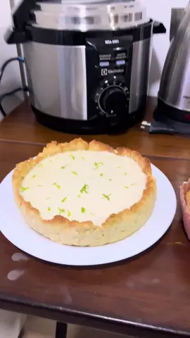 A receita certinha está no site da Nestlé 🥰 #tortadelimao #diadospais #nestle #foryou #fyp 