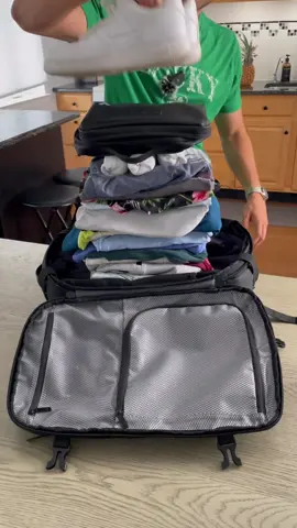 The travel bag that changed modern packing forever. 🤓#travel #vacationvibes #asmr #jet2holidays 