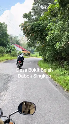 MasyaAllah😇 Ayo kampung siapa ini? #belalah #sukajalanjalan #touring #bukitbelah #dabok #daboksingkep #kepulauanriau #daik #lingga 