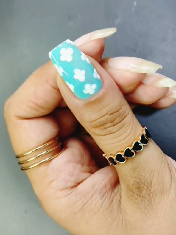 #nailtech #nails #toenails #DIY #pedicure #naildesign #nailart 