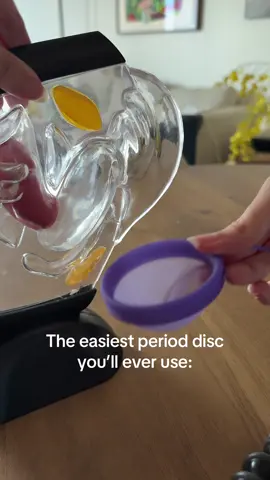 Goes in like a tampon and can be worn all day like a cup! #period #periods #periodtips #tampons #menstrualcup #fillowdisc #fillowdiscappplicator #menstrualdisc 