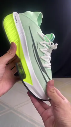 Sepatu lari#sepatuolahragepria #runningman #sepatuoriginal #sepatulariimport #sepatuwanita #sepatulariimport #sepatuimport #sepatulariringan #sepatulariimport 